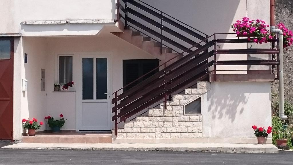 Apartment Toncic Benazici ภายนอก รูปภาพ